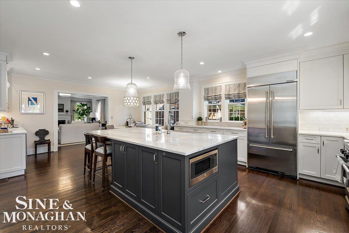 870 Washington Road Grosse Pointe, MI 48230 - Photo 13 of 52 50187239-74427af6-1a56-4909-8152-287757729cf8.JPG