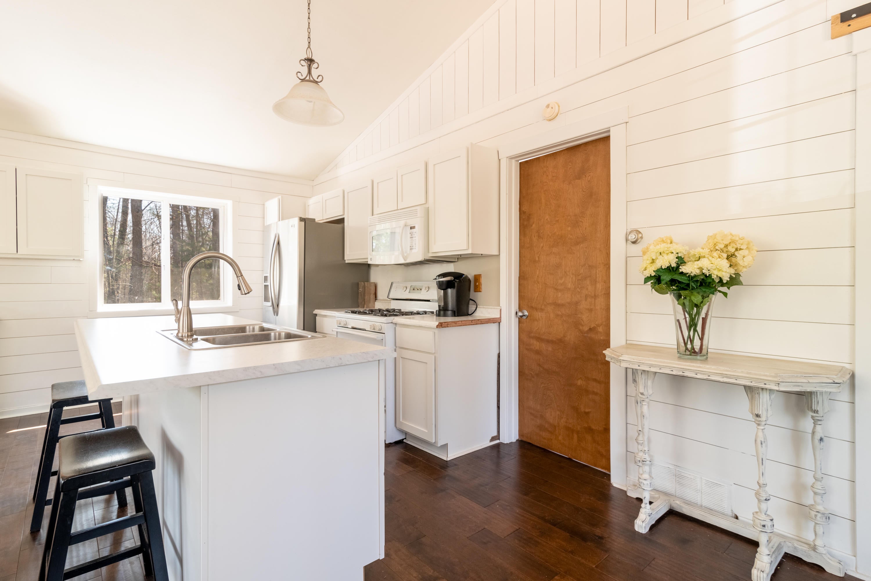 5318 Michigan Street Cheboygan, MI 49721 - Photo 4 of 7 Gallery Image 4