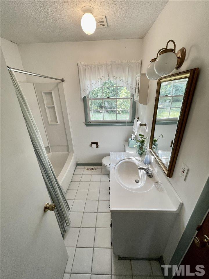 8100 Rhodes Road Apex, NC 27539 - Photo 14 of 17 Gallery Image 14