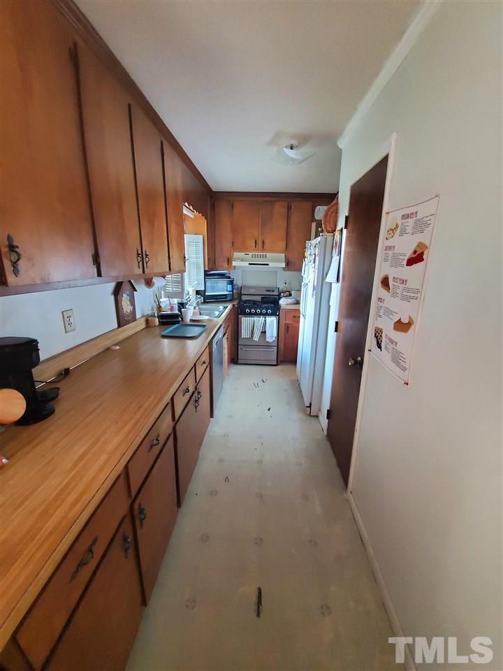 8100 Rhodes Road Apex, NC 27539 - Photo 5 of 17 Gallery Image 5
