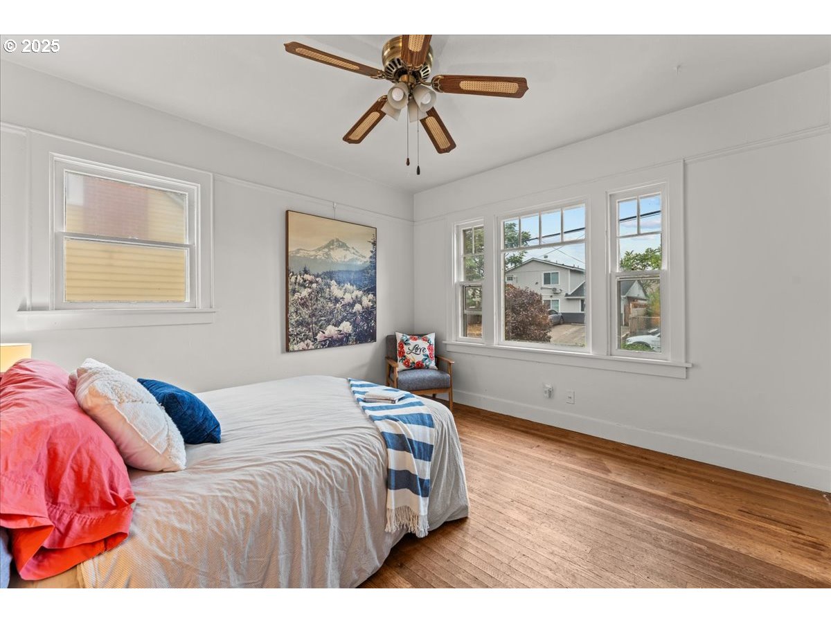 5130 Southeast Bush Street Portland, OR 97206 - Photo 15 of 36