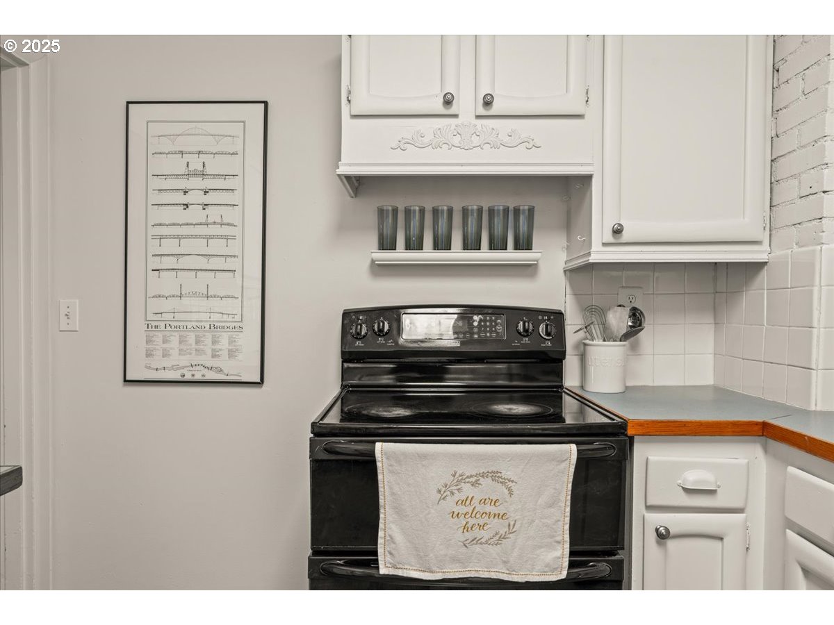 5130 Southeast Bush Street Portland, OR 97206 - Photo 22 of 36