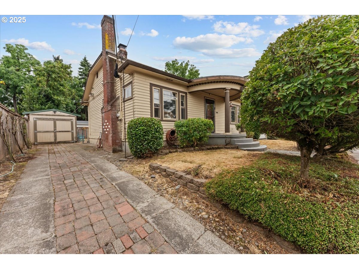 5130 Southeast Bush Street Portland, OR 97206 - Photo 6 of 36