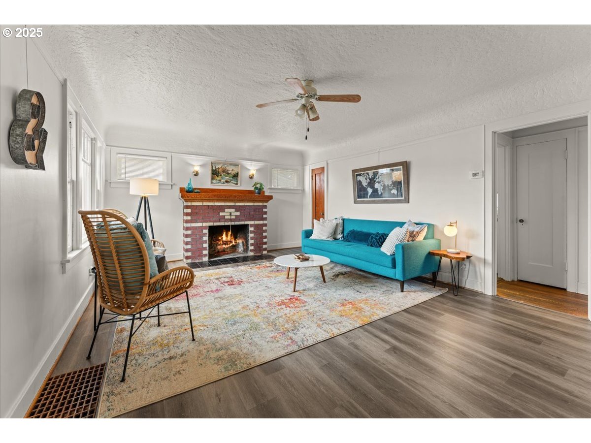 5130 Southeast Bush Street Portland, OR 97206 - Photo 8 of 36