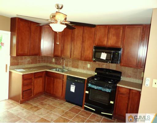 92 Old Matawan Road Old Bridge, NJ 08857 - Photo 2 of 10 Gallery Image 2