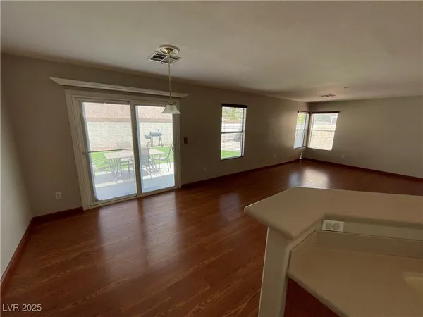 $429,999 | 712 Salt Flats Circle, Henderson, NV 89011