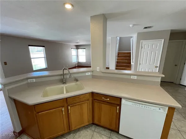 $429,999 | 712 Salt Flats Circle, Henderson, NV 89011