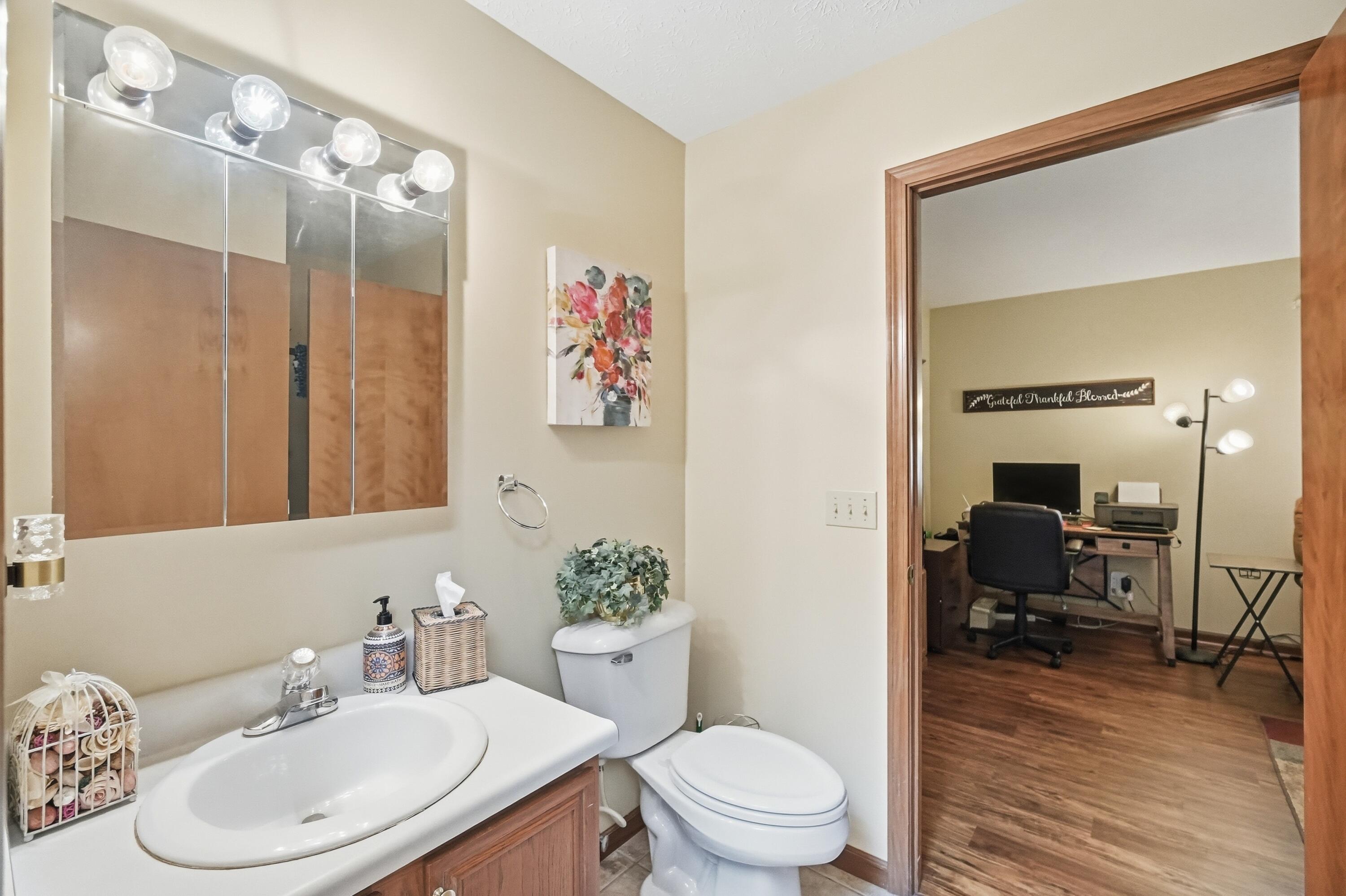 5642 Fox Ridge Drive Springfield, OH 45503 - Photo 21 of 41 154