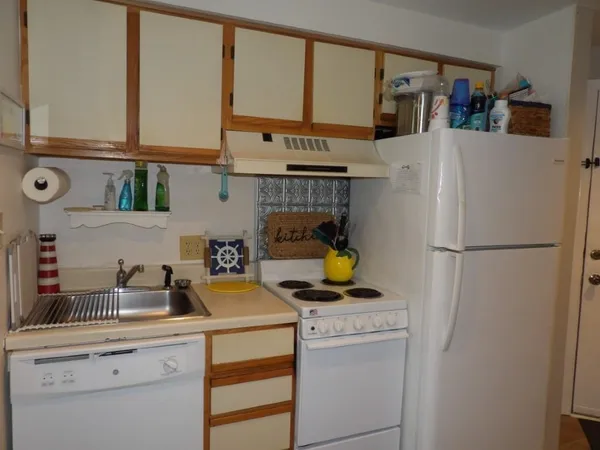 $1,250 | 1100 Possum Trot Road, Unit H356, North Myrtle Beach, SC 29582