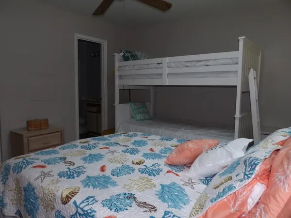 $1,250 | 1100 Possum Trot Road, Unit H356, North Myrtle Beach, SC 29582