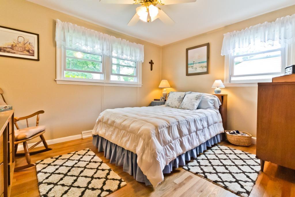 24 Robinson Road Scarborough, ME 04074 - Photo 20 of 33 Bedroom two