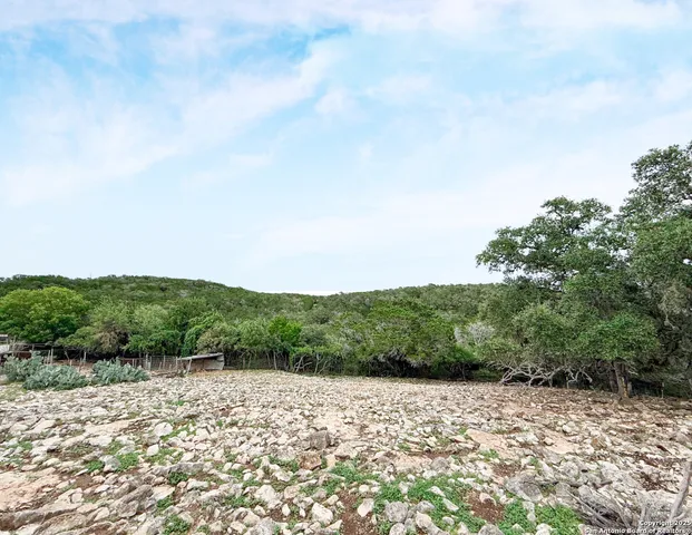 $749,000 | 1130 County Road 270, Mico, TX 78056