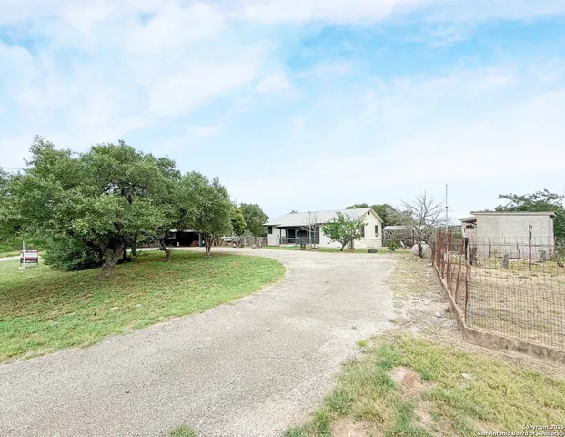 $749,000 | 1130 County Road 270, Mico, TX 78056