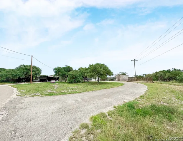 $749,000 | 1130 County Road 270, Mico, TX 78056