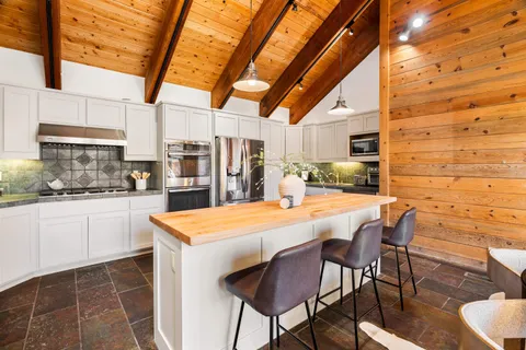 $2,145,000 | 519 Wolf Tree, Truckee, CA 96161