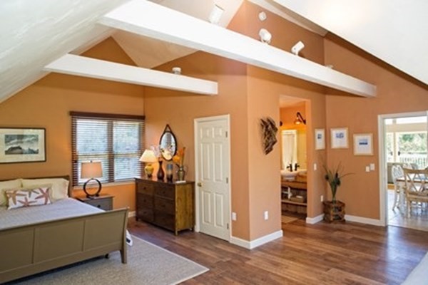 9 Thaxter Lane Edgartown, MA 02539 - Photo 7 of 17 a living room with furniture and a chandelier