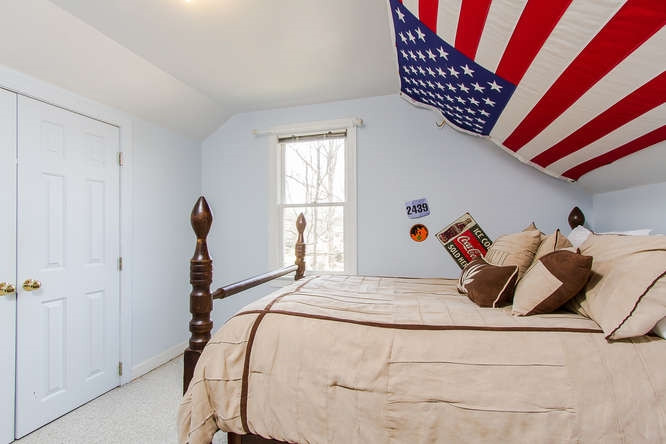 2675 Lakeview Drive Raleigh, NC 27608 - Photo 17 of 25 Bedroom