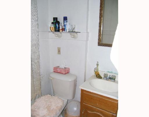 2411 Mt Troy Road Pittsburgh, PA 15212 - Photo 10 of 12 Other. Full bath (2nd unit)