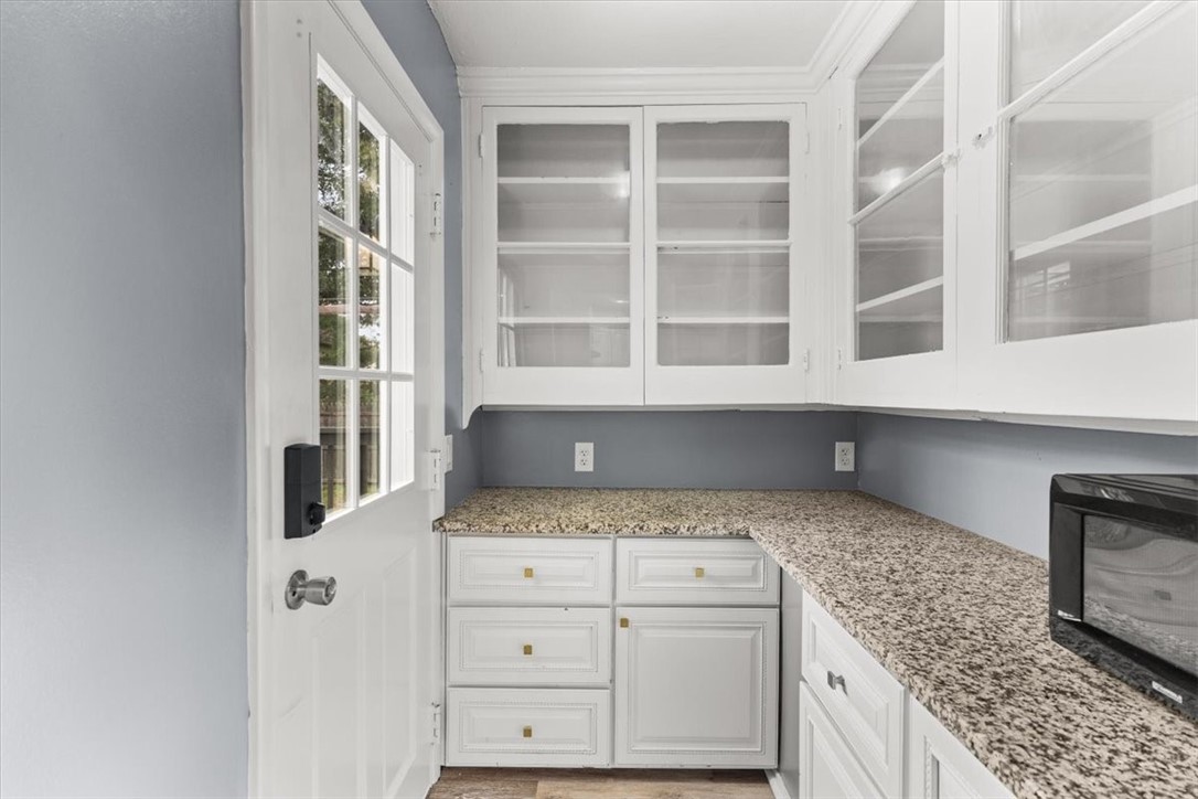 3539 West Shore Road Warwick, RI 02886 - Photo 13 of 31