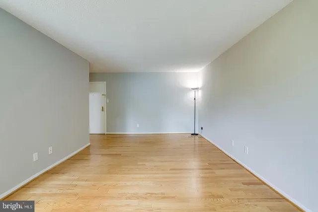 $258,000 | 2300 Pimmit Drive, Unit 102, Falls Church, VA 22043