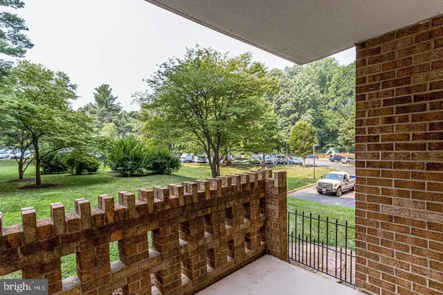 $258,000 | 2300 Pimmit Drive, Unit 102, Falls Church, VA 22043