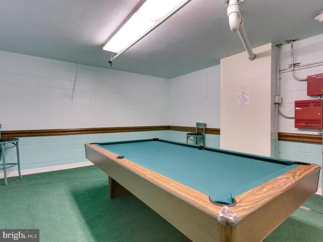 $258,000 | 2300 Pimmit Drive, Unit 102, Falls Church, VA 22043