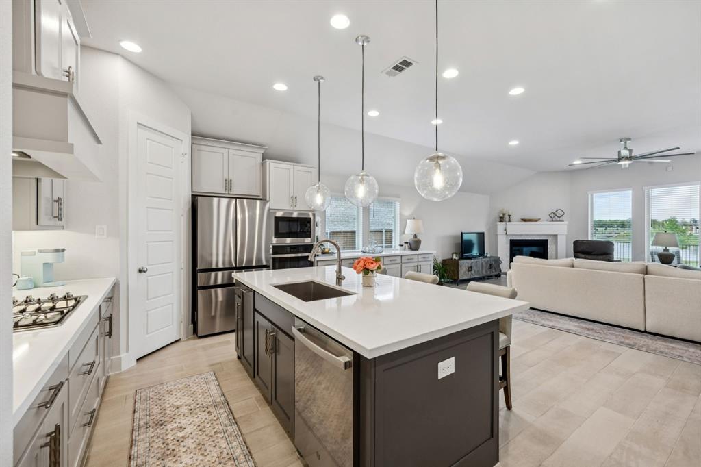 1232 Rushcroft Way Forney, TX 75126 - Photo 6 of 23