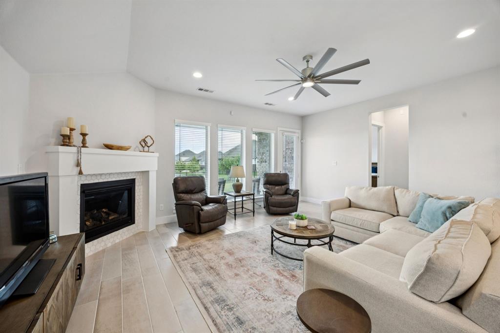 1232 Rushcroft Way Forney, TX 75126 - Photo 8 of 23