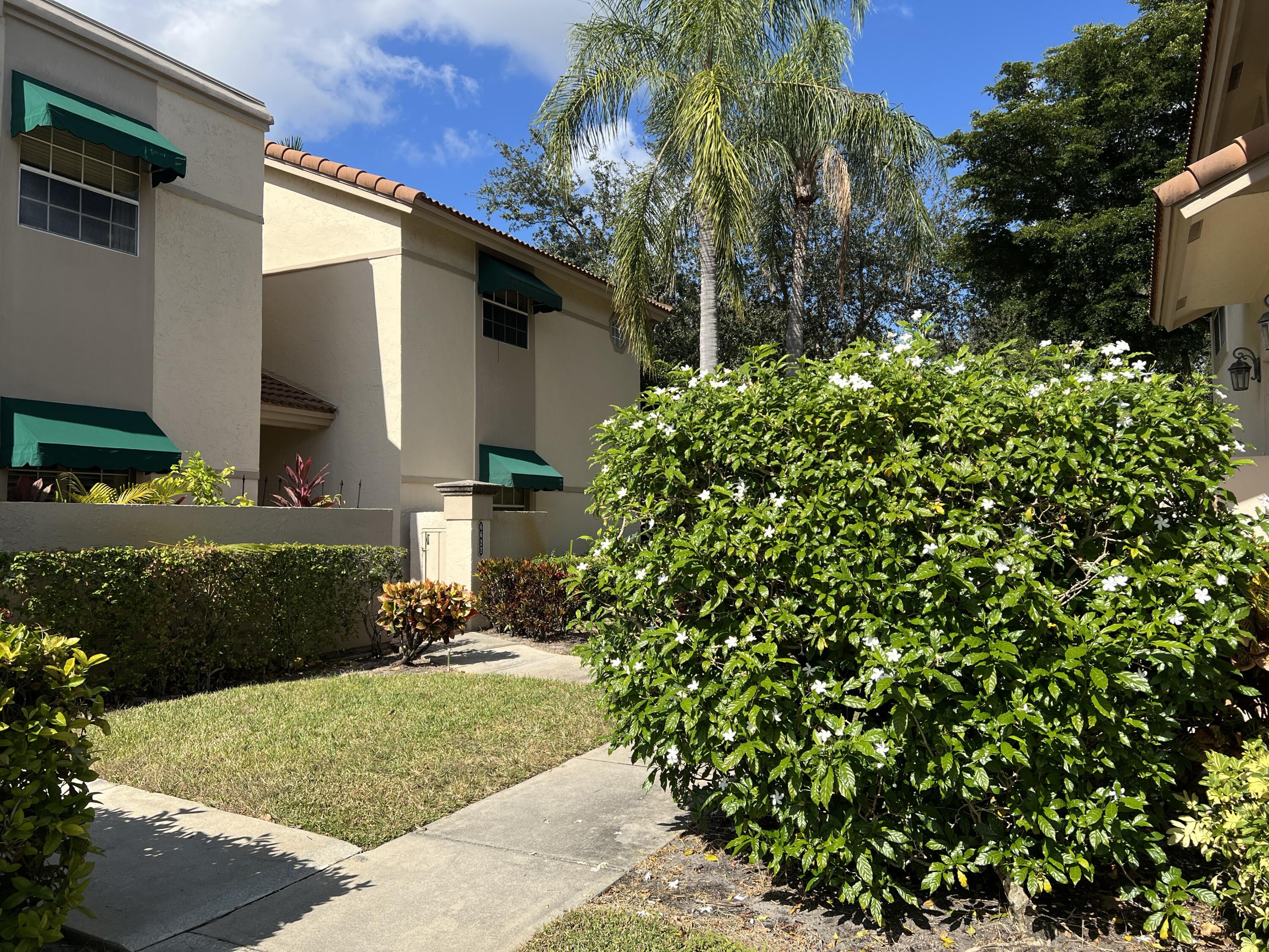 6622 Via Regina Boca Raton, FL 33433 - Photo 24 of 29 From the parking sace to front door