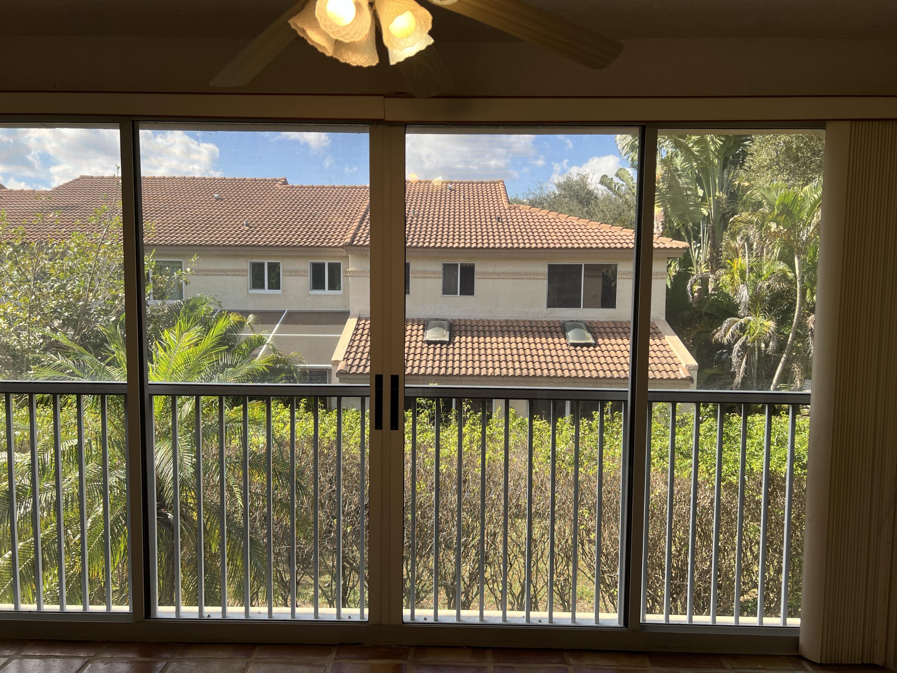 6622 Via Regina Boca Raton, FL 33433 - Photo 7 of 29 Large Patio