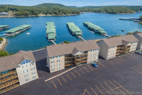 $324,900 | 172 Cedar Glen Drive, Unit 4B, Camdenton, MO 65020