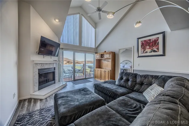 $329,000 | 172 Cedar Glen Drive, Unit 4B, Camdenton, MO 65020