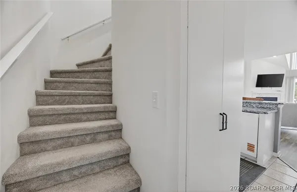 $324,900 | 172 Cedar Glen Drive, Unit 4B, Camdenton, MO 65020