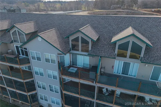 $329,000 | 172 Cedar Glen Drive, Unit 4B, Camdenton, MO 65020
