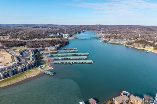 $324,900 | 172 Cedar Glen Drive, Unit 4B, Camdenton, MO 65020