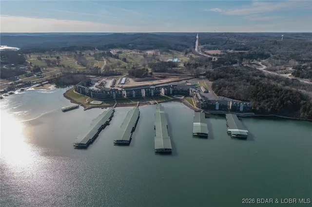 $329,000 | 172 Cedar Glen Drive, Unit 4B, Camdenton, MO 65020