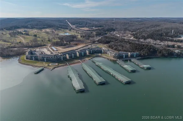 $329,000 | 172 Cedar Glen Drive, Unit 4B, Camdenton, MO 65020