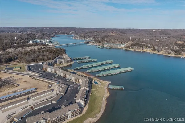 $329,000 | 172 Cedar Glen Drive, Unit 4B, Camdenton, MO 65020