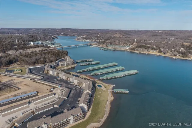 $329,000 | 172 Cedar Glen Drive, Unit 4B, Camdenton, MO 65020