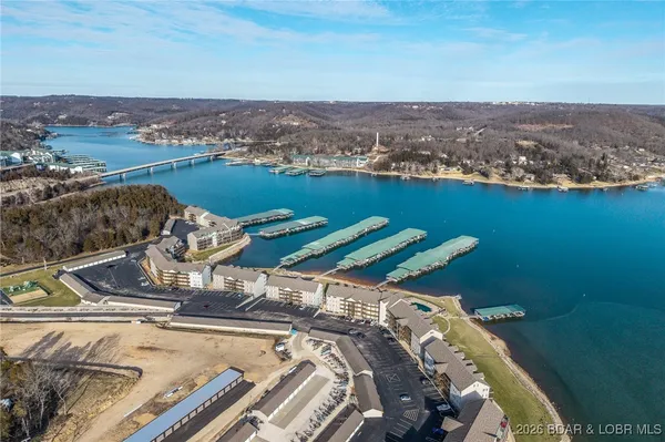 $329,000 | 172 Cedar Glen Drive, Unit 4B, Camdenton, MO 65020