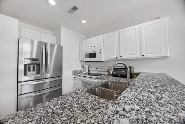 $324,900 | 172 Cedar Glen Drive, Unit 4B, Camdenton, MO 65020