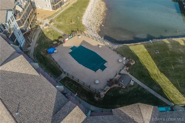 $329,000 | 172 Cedar Glen Drive, Unit 4B, Camdenton, MO 65020