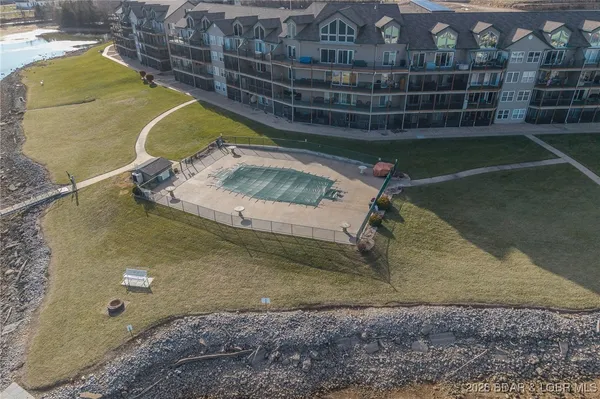 $329,000 | 172 Cedar Glen Drive, Unit 4B, Camdenton, MO 65020