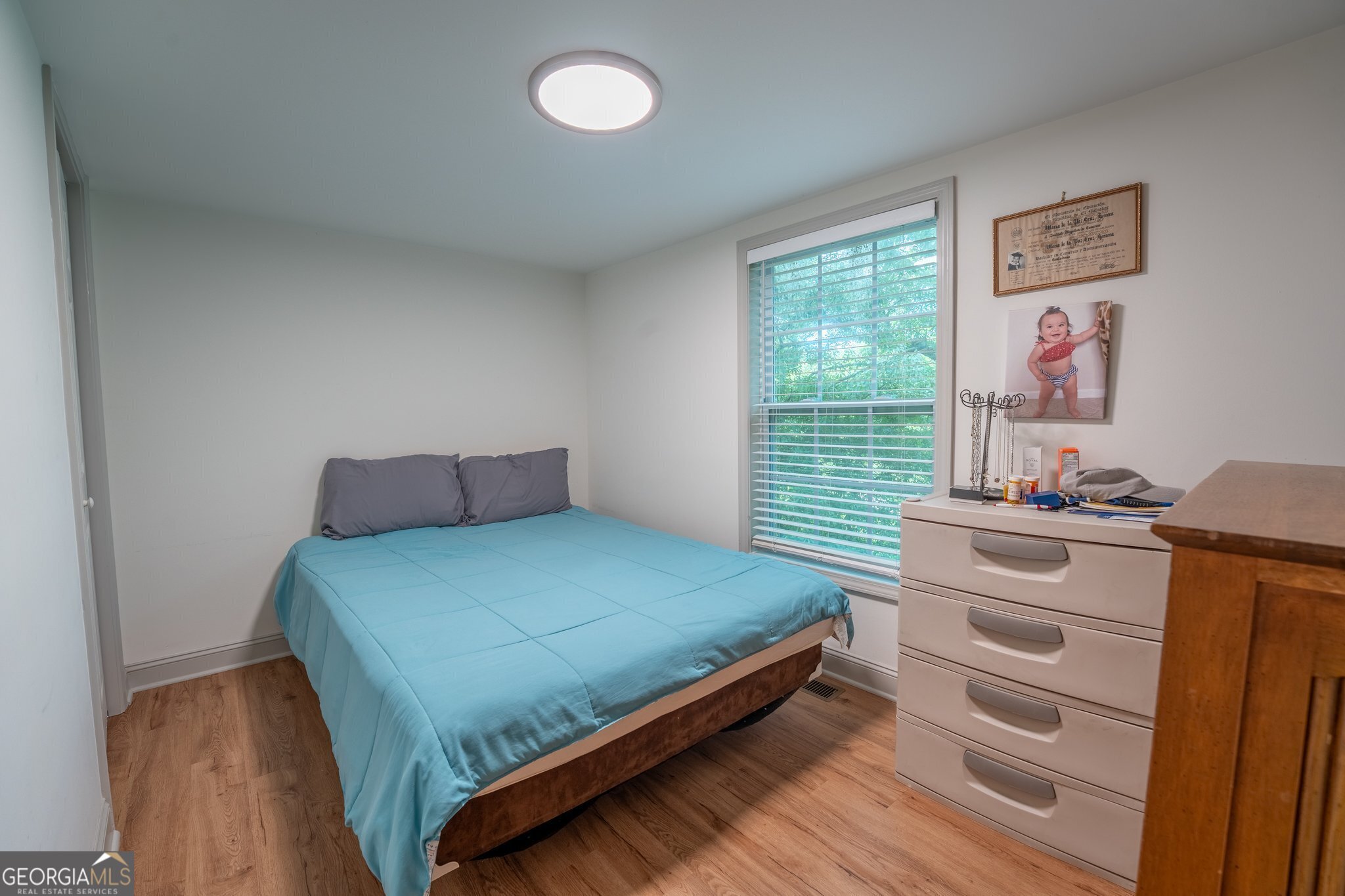 128 Branch Street Toccoa, GA 30577 - Photo 6 of 38 a bedroom with a bed and a window