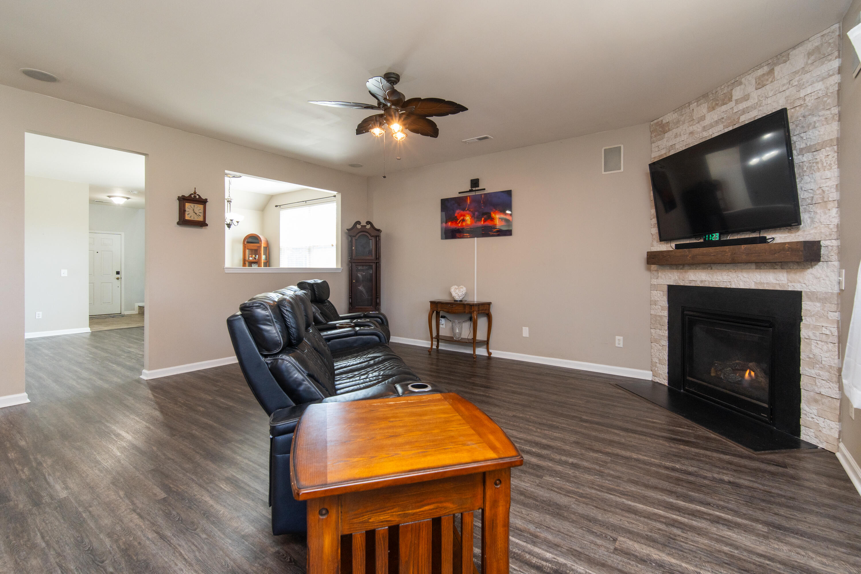 253 Cameron Street Summerville, SC 29486 - Photo 19 of 50 253 Cameron Street-11