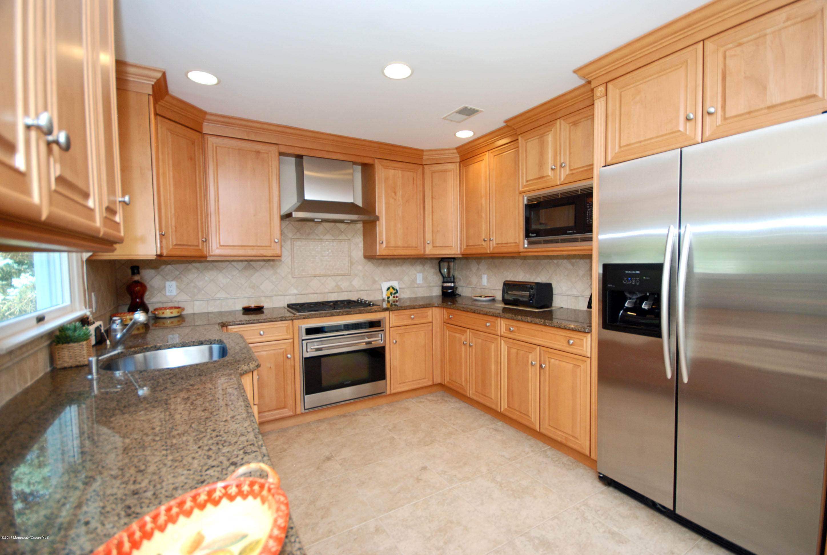 34 Templar Road Manalapan, NJ 07726 - Photo 11 of 32 DSC_5388