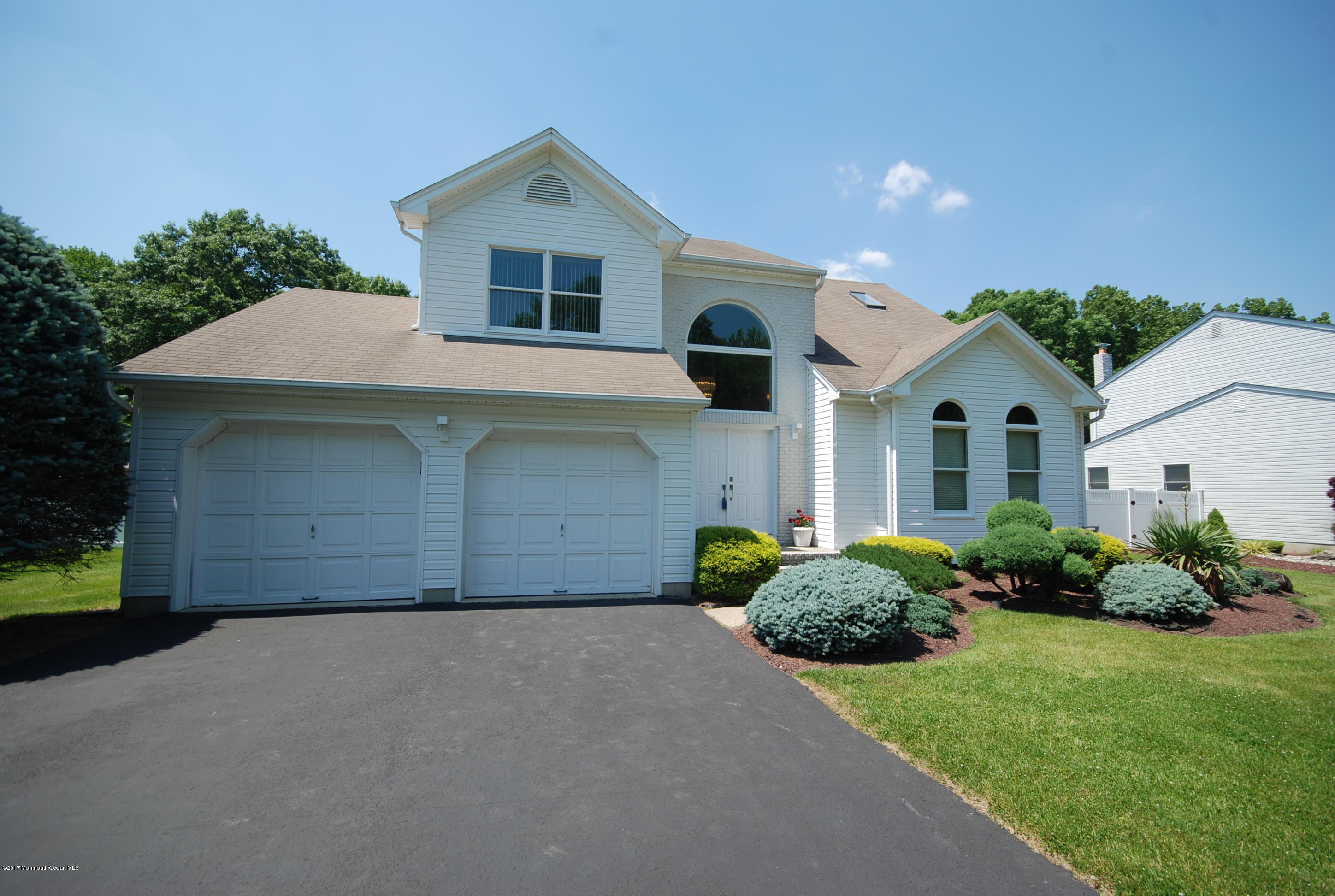 34 Templar Road Manalapan, NJ 07726 - Photo 3 of 32 DSC_5413