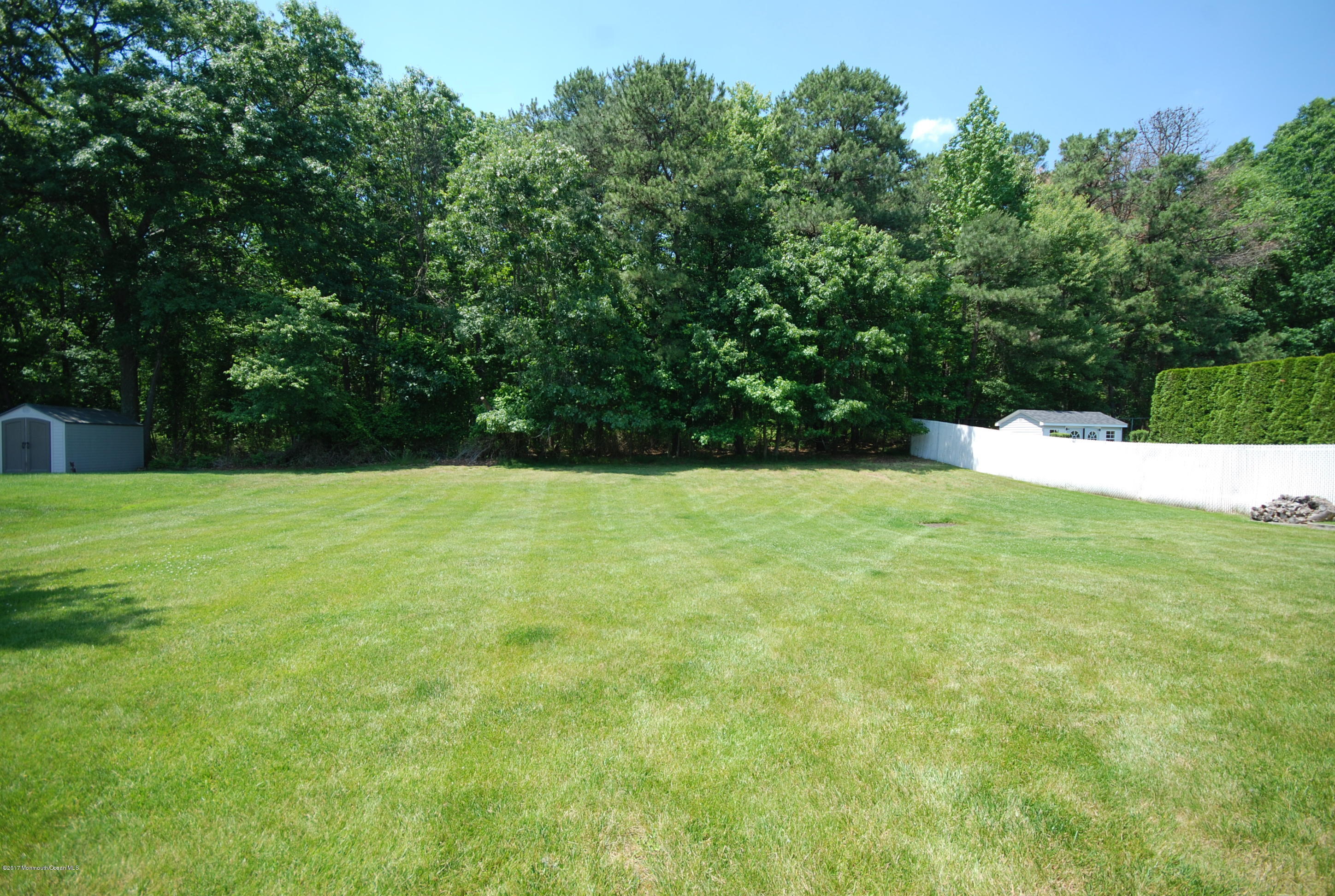 34 Templar Road Manalapan, NJ 07726 - Photo 26 of 32 DSC_5411
