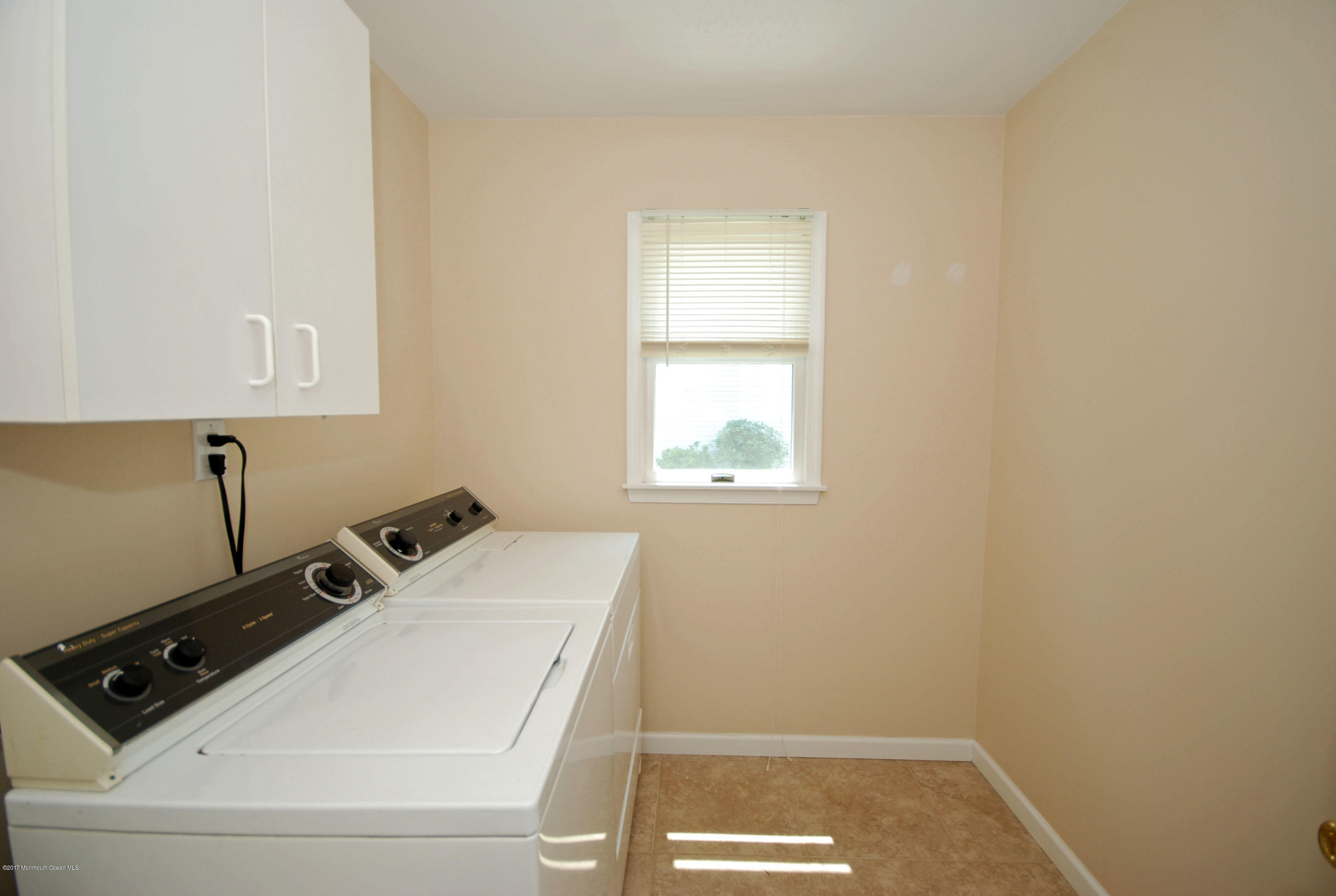 34 Templar Road Manalapan, NJ 07726 - Photo 31 of 32 DSC_5397