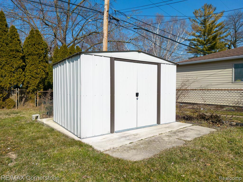 24410 Union Street Dearborn, MI 48124 - Photo 20 of 24